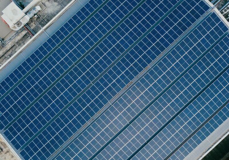 Impianti fotovoltaici su aree industriali: secondo il MiTE le opere di connessione non fanno parte dell’impianto e devono essere comunque assoggettate a VIA.